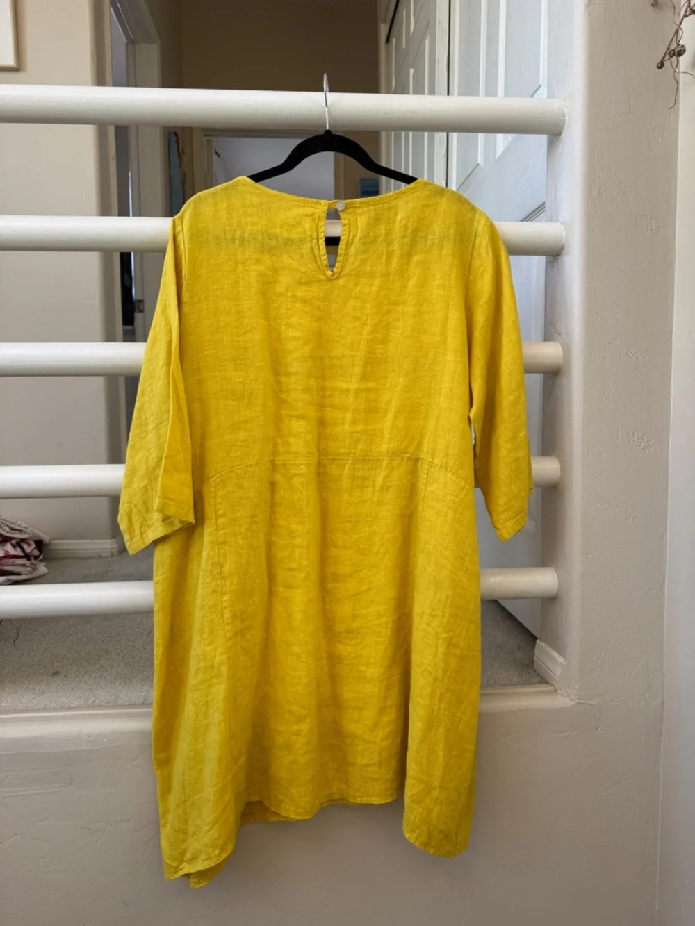 Relaxed Yellow Linen Midi Dress with Pockets - Picture 7 of 8